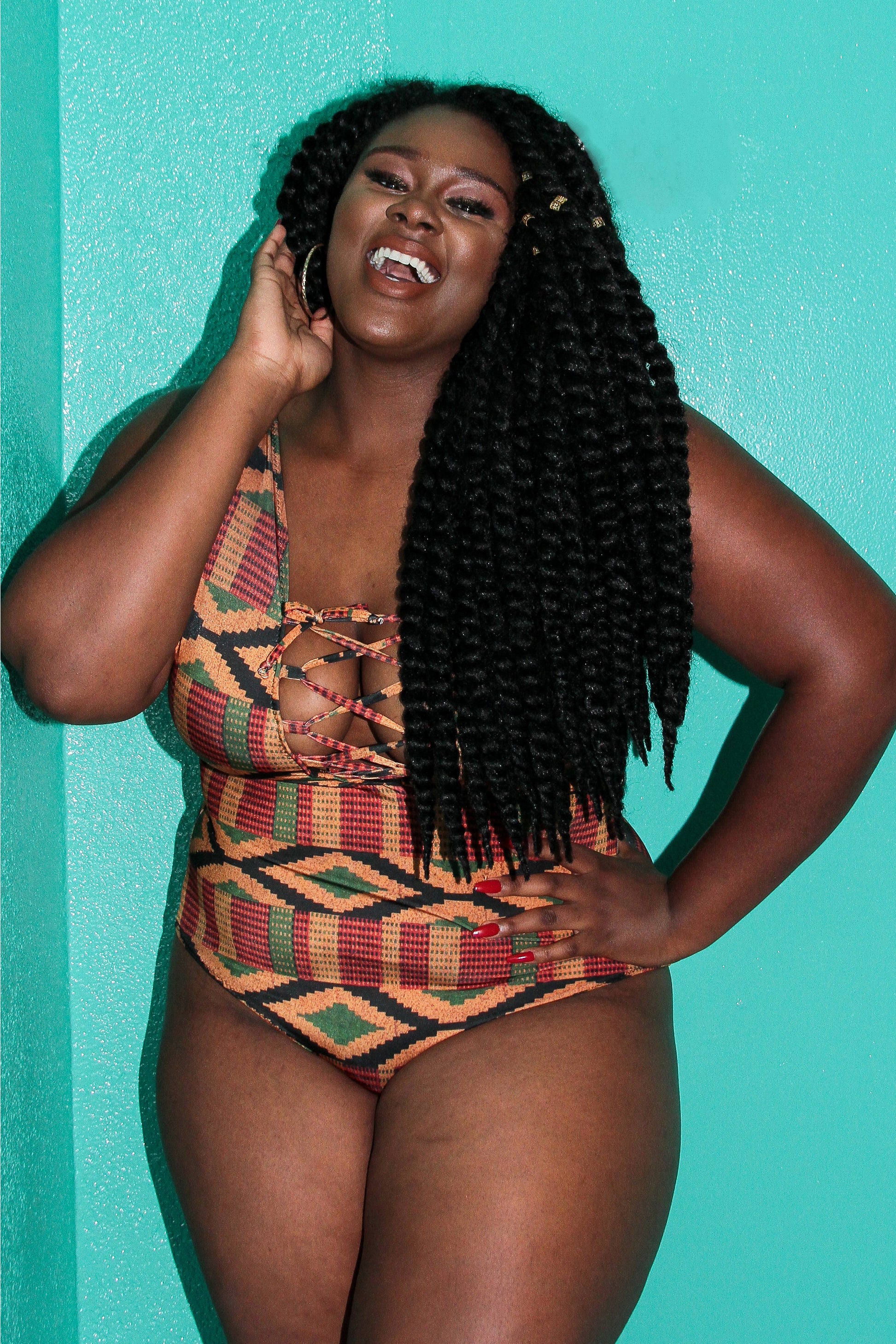 Curvy Girls Shut It All the Way Down at the Golden Confidence Pool Party